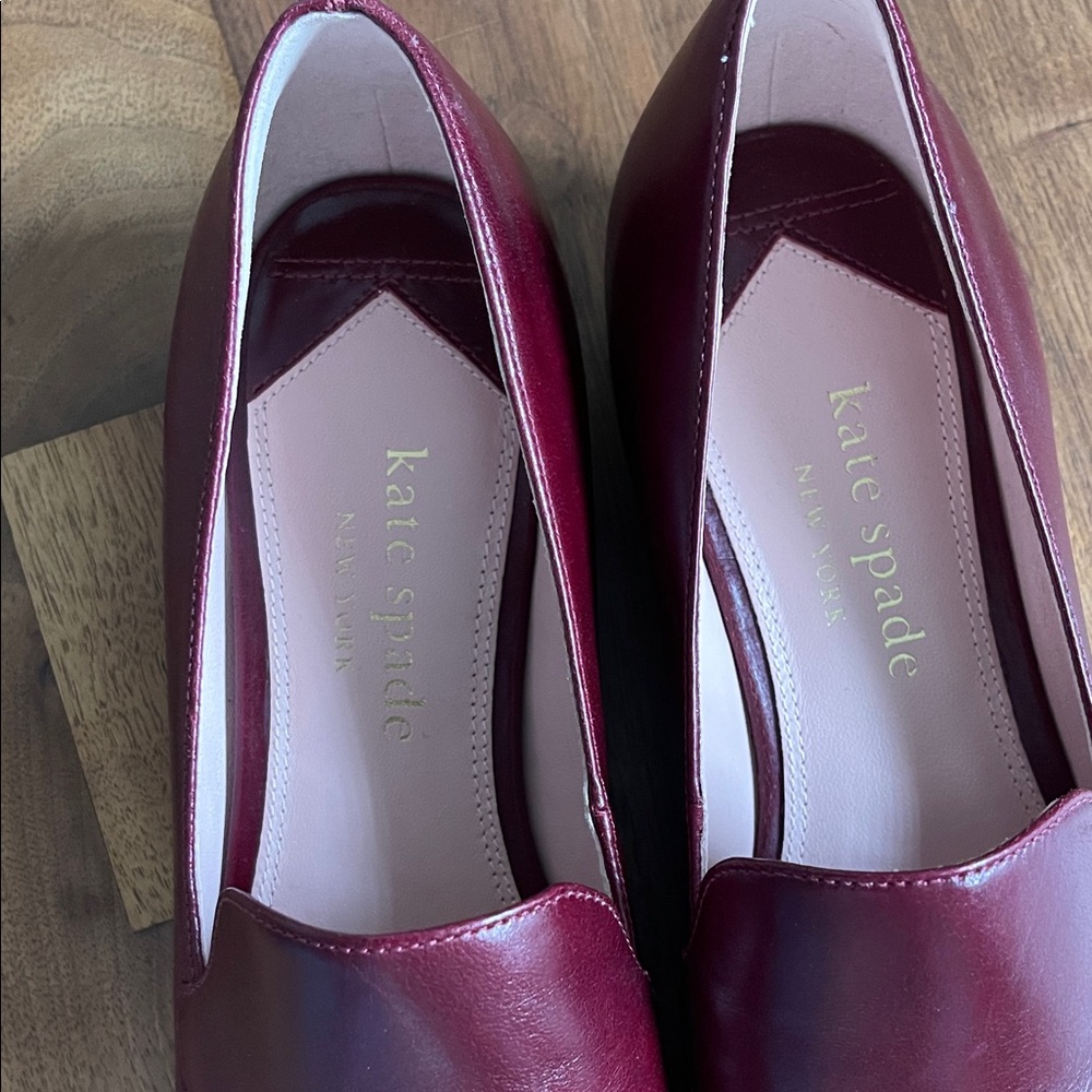 Kate Spade Deep Red Leather Loafers with Gold Trim sz 8 - Picture 5 of 7